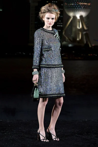 Look 13